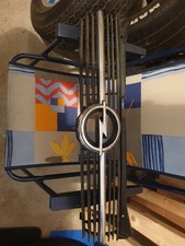 Originaler Kühlergrill OPEL Omega B 