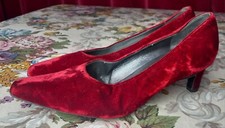 NEU SALVATORE FERRAGAMO Pumps