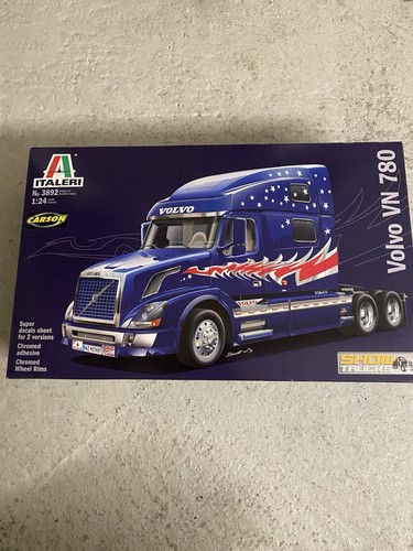 Italeri 3892 volvo 780 - volvo, vn