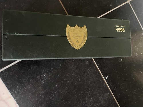 Champagne dom pérignon - dom,
