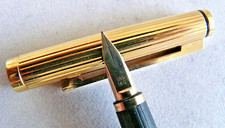 Pelikan Signum  520 # Patronenfüller# Stift vergoldet # Feder 585 Gold # (1336T)