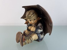 Hummel Figur 152/IIB. Geborgen