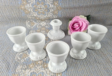 5 Porzellan Eierbecher und ein