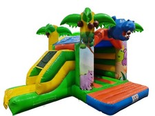 Hüpfburg mit Rutsche