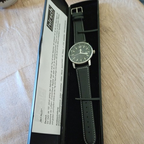 Armbanduhr der marke hirsch - der,
