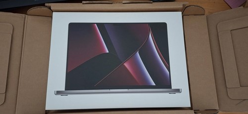 Macbook pro max 12 core - 16",