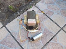 Travo Hochspannungstransformator Mikrowelle Privileg-Nr.5933  1400Watt