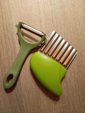 Wellenschnittmesser Wellenschneider Sparschäler Ksrtoffelschäler