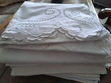 antike tischwäsche weiß