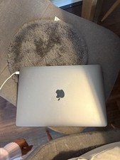 Apple MacBook Air Retina 13“