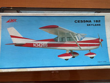 CESSNA  182    Skylane  von
