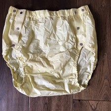 Suprima 250 Gelb mit Metallknöpfen - Uralt Aber Neu Unbenutzt Selten Rar