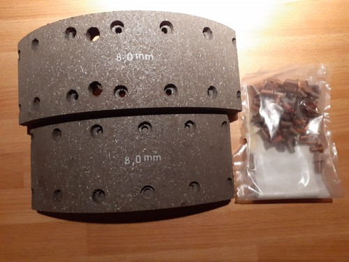 Bremsbeläge hinten passend