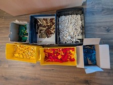 Großes Lego / Klemmbaustein Konvolut + 2 Legokisten / farblich sortiert
