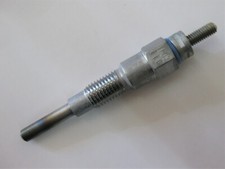 Glühkerze original NGK YE03 Kubota Z402 D722 D905 V1505 Z482 D902 D782 Aixam