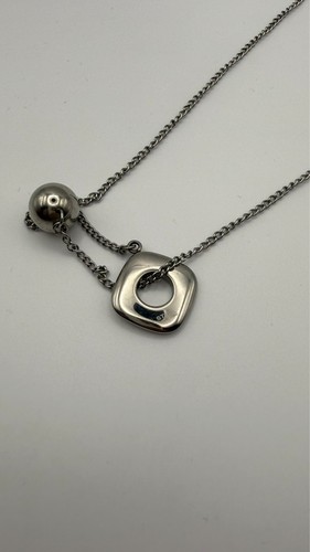 Silberne kette mit anhänger - kette,