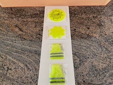 Reflektoren Gelb. Sticker und Anhänger. Guter Zustand!