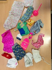 Konvolut Kleidung Kleid Klamotten Barbie Puppe Mattel  Figur Barbiepuppe MK2
