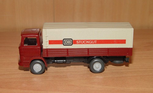 Wiking 437 mercedes lp - b,