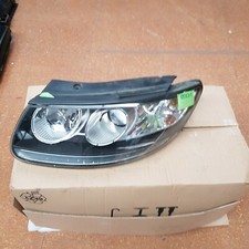 *8 RD221 SCHEINWERFER VORNE