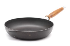 Le Creuset Signature Gusseisen Pfanne Bratpfanne mit Holzgriff Ø 24 cm