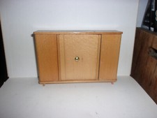 Alter Kleider-Schrank-50er