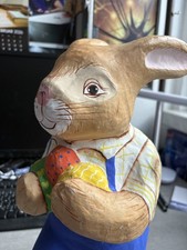 Großer Osterhase aus