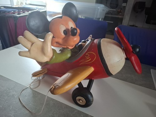 Propeller flugzeug mit mickey - propeller,