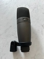 T-Bone SC300 microphone