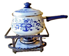 France Desvres Zwiebelmuster Emaille Fondue Topf auf Rechaud Schmiedeeisen TOP