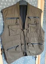 B Square, Weste, Angelweste