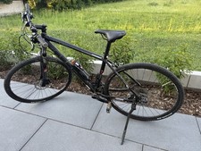 *** Cube Cross CC Schwarz Rot Trekking Bike ***