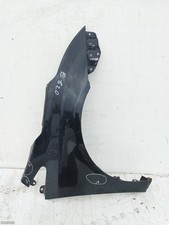 2011 TOYOTA AVENSIS KOTFLUGEL