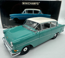 Modellautos 1:18 Minichamps