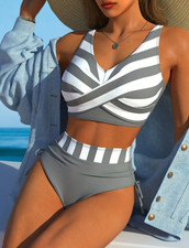 Zweiteiliger Badeanzug für