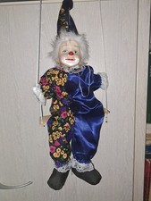 Clown harlekin auf schaukel - clown,