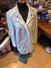 Damen Boucle Mantel Größe 42