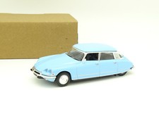 Universal Hobbies SB 1/43 - Citroen DS 21 Pallas USA Blau 1972