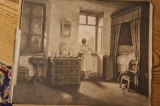 Interieur mit stehender Frau