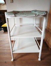 Neuwertiges Wickelregal