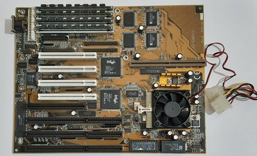 Gigabyte 586atv sockel 7 - gigabyte,