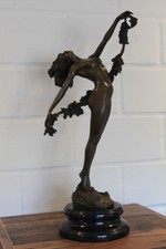 Exquisite Bronze-Skulptur “Tänzerin mit Weinreben” von Pierre Collinet