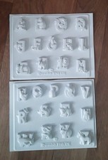 Gießform Buchstaben mit Motiv 2 Formen - Giesspulver Keraflott Raysin Gips