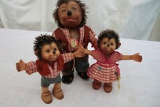 Steiff Micki   mit zwei Kinder mit Fahne 7628/12 Made in Gremany