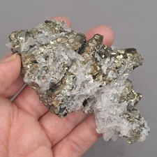 Pyrit nach Pyrrhotin mit