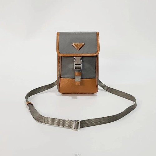 Prada nylon handy pouch - nylon,