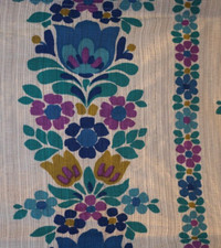 kl. Vintage Scheibengardine 2 Stangen gewebt Blumendruck Dachbodenfund 60er 70er