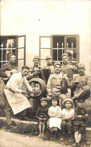 Foto kuk armee - ak, musiker