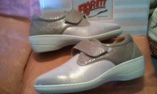 DAMEN HALBSCHUHE MIT KLETTVERSCHLUSS > NEU > FLORETT > GR.37 > WEITE K > LEICHT