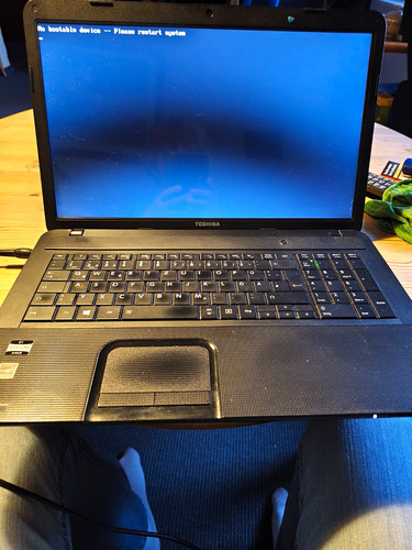 Toshiba satellite c870d 11t - toshiba,